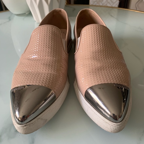 Miu Miu | Textured Leather Loafers w/ Metal Cap Toe - Picture 4 of 16